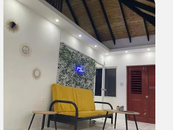 Queens Palace -montego Bay Airport Apartment *